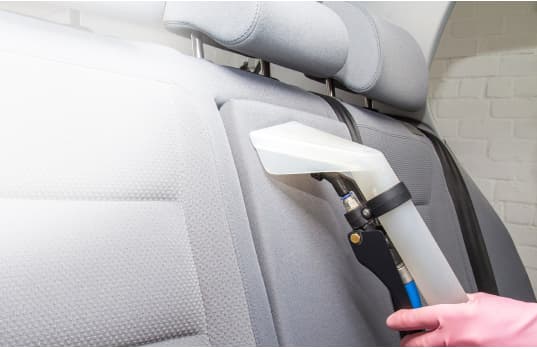 Kompletní čištění interiéru parou s ozonizací